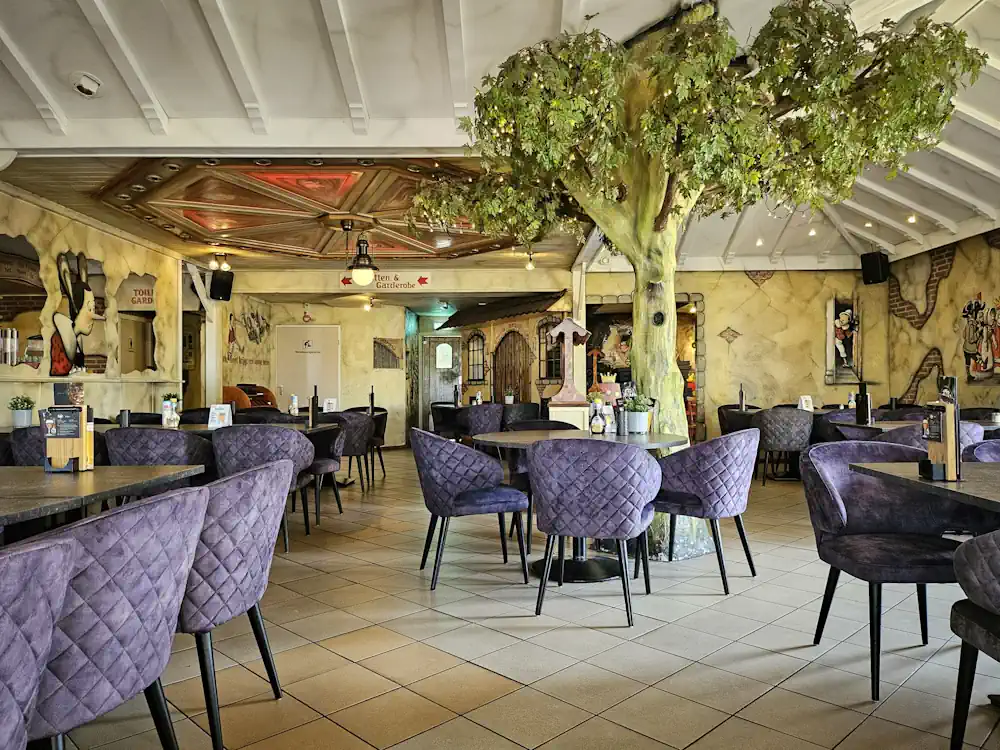 Overzicht restaurant De Oude Maas